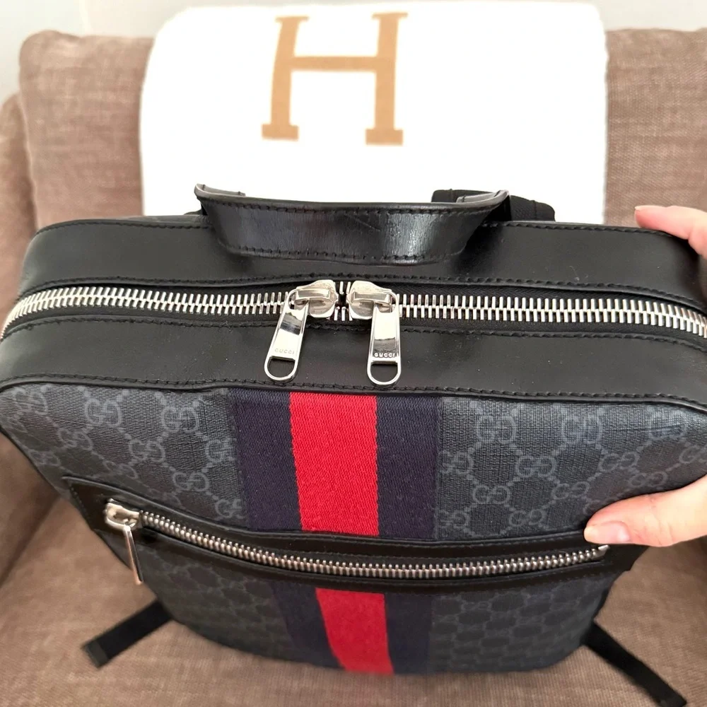 Authentic Gucci GG Supreme Canvas Backpack black grey canvas unisex bag